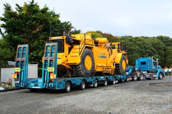 Goodman Contracting’s Mack Titan heavy hauler