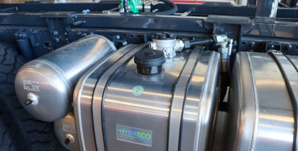 Hydreco hydraulic side mount alloy tank