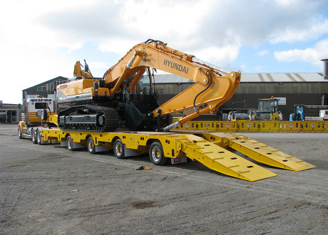 4x8 Box Beam Widening low loader with rear steer