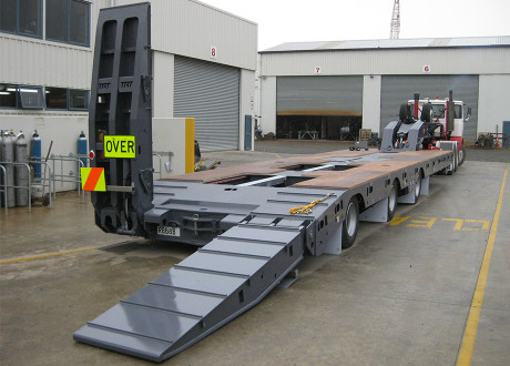 3x8 Fixed Width Low Loader with rear steer