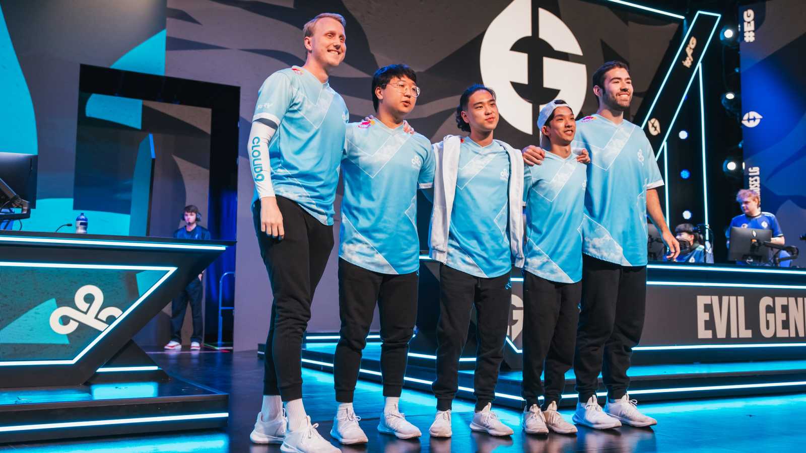 Cloud9 opět na prvním místě a poslední šance pro Dignitas a 100 Thieves dostat se do play-offs