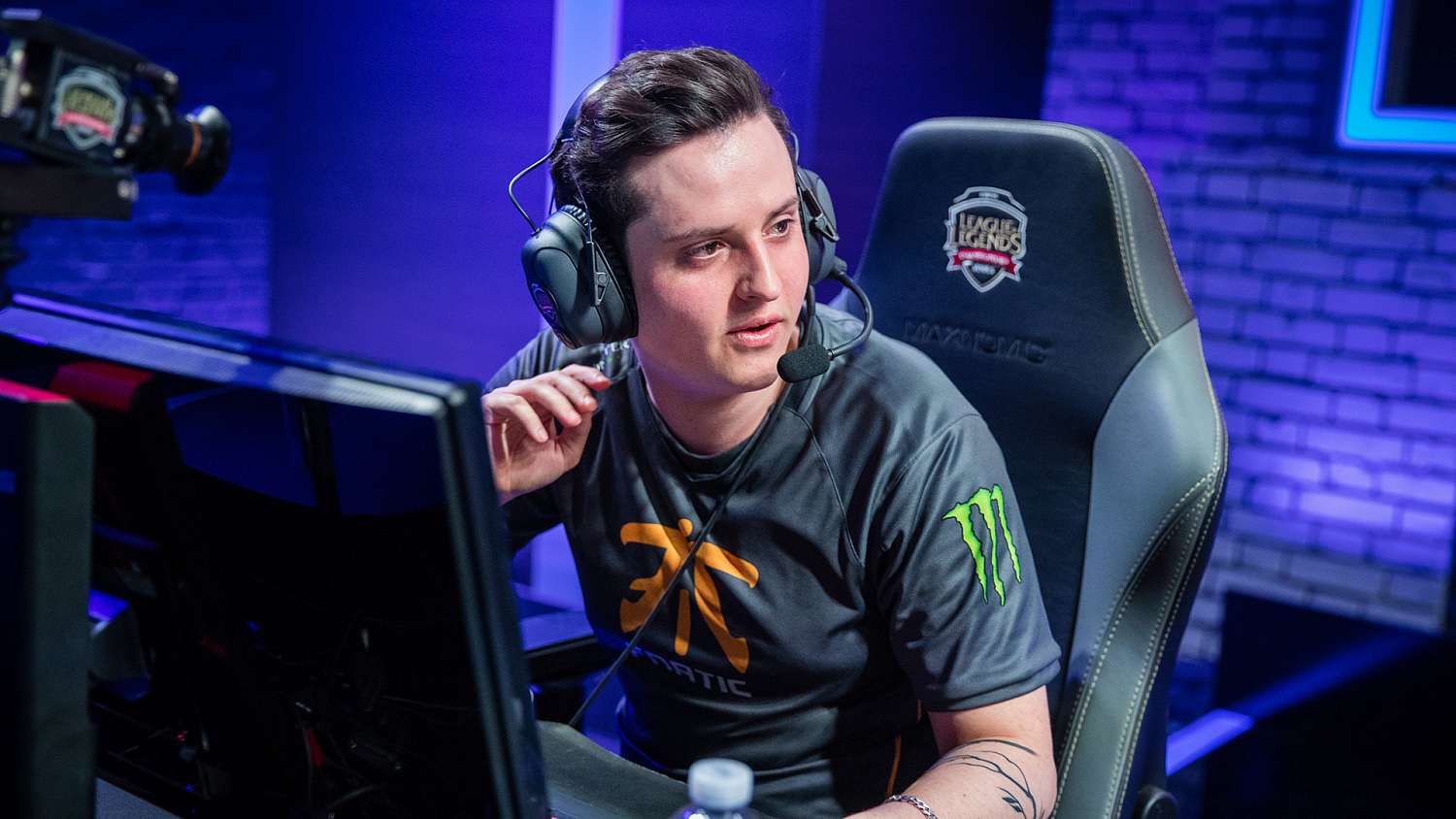 Legendární toplaner Fnatic se přidává k CLG, sOAZ bude pozičním trenérem