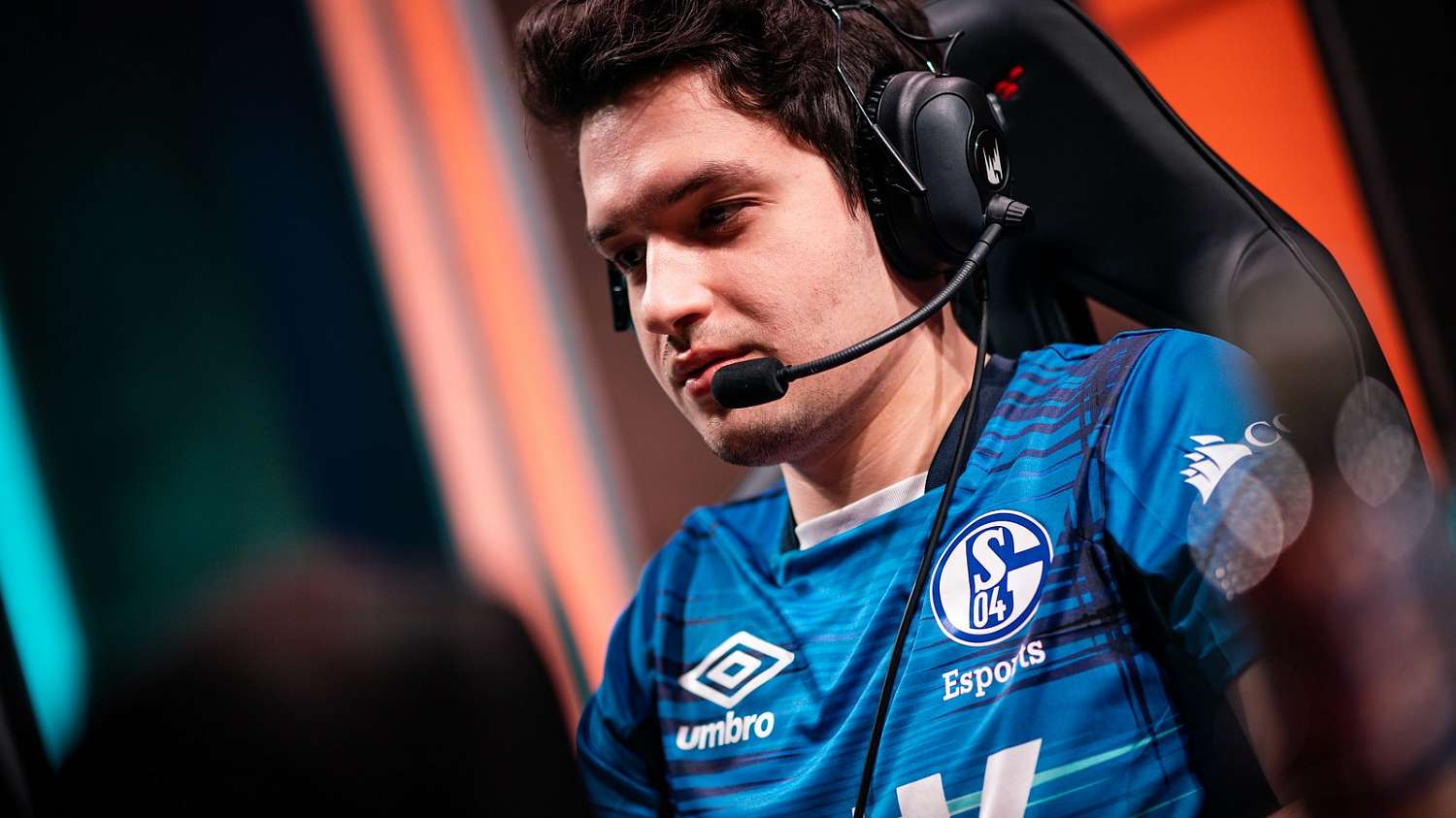 G2 Esports vyzráli na Fnatic, Schalke drží naději na playoff