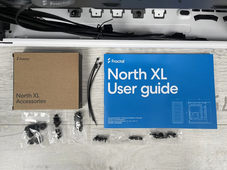 Test skříně Fractal Design North XL: skandinávský styl pro vaše PC