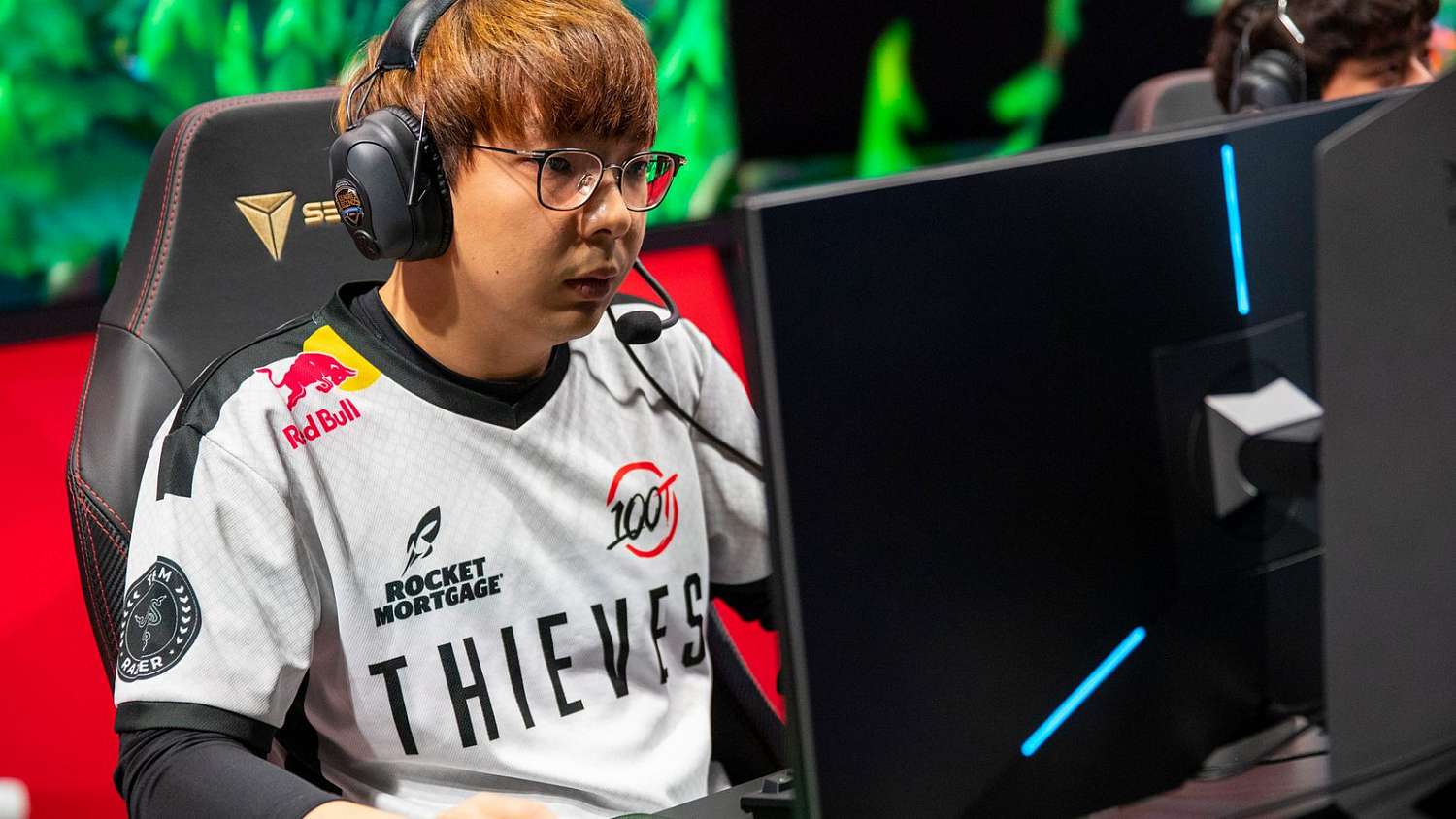 Liquid dál kralují LCS, 100Thieves opět nezvládli další týden