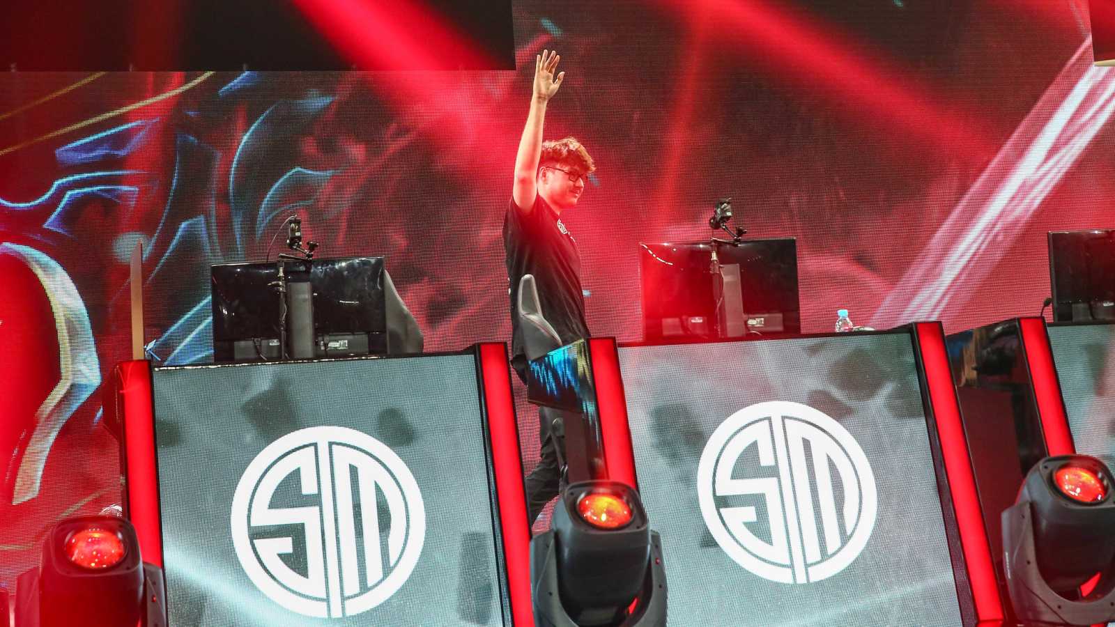 Konec jedné éry, TSM oficiálně prodali svůj slot v LCS