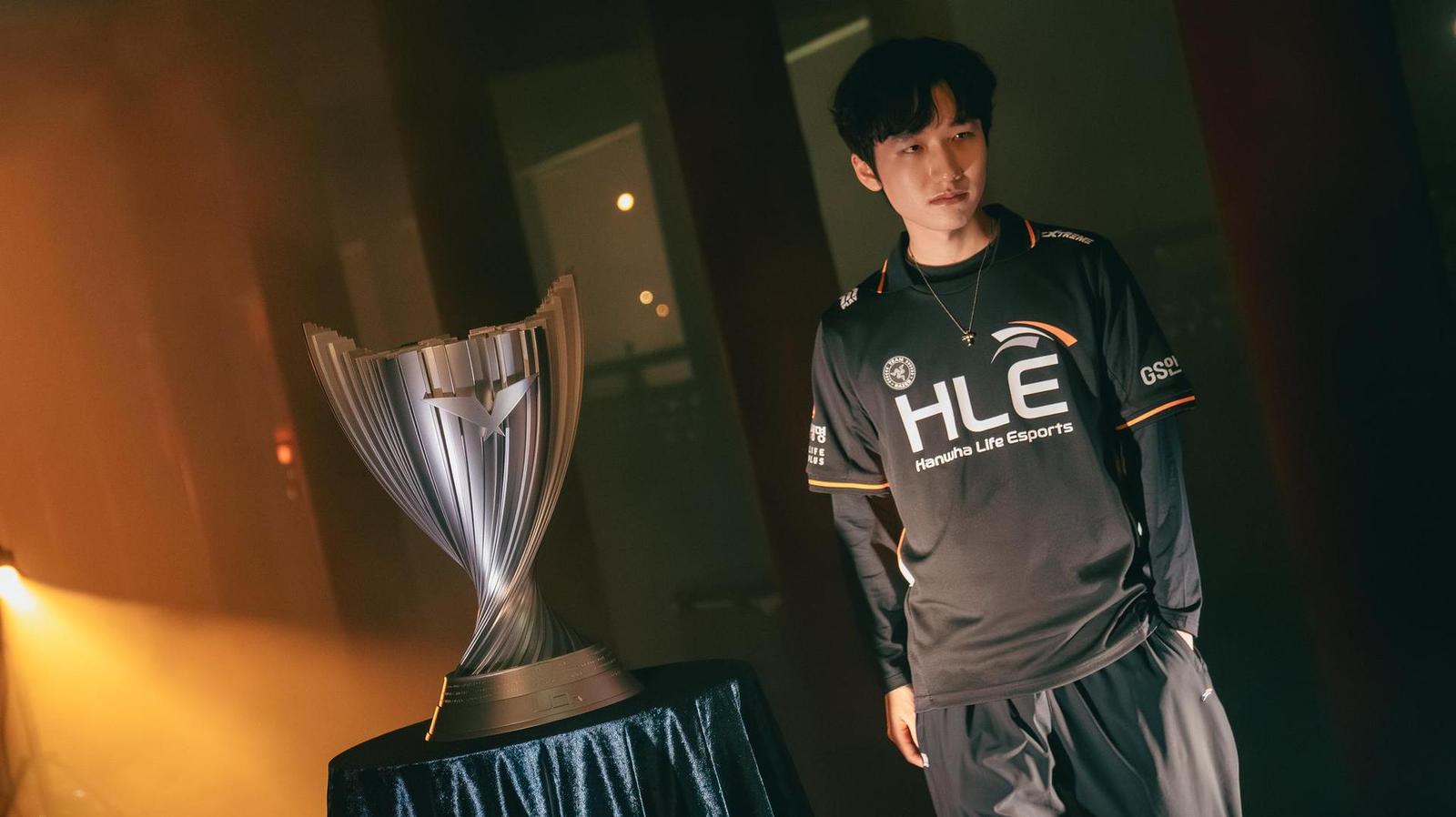 Faker stále bez jistého místa na Worlds, korejská liga má nového mistra