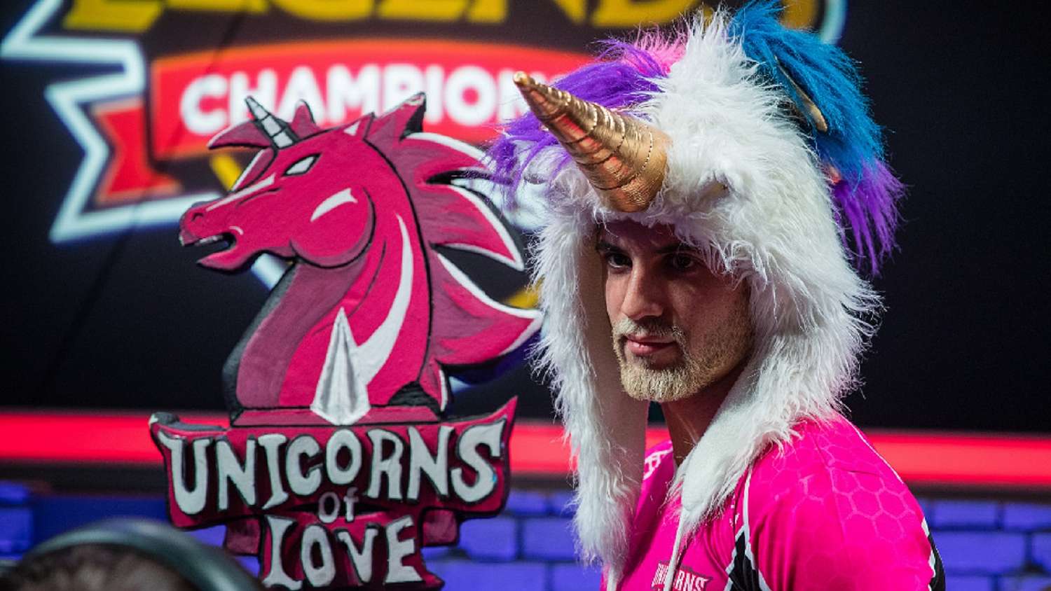 Romain opouští Unicorns of Love