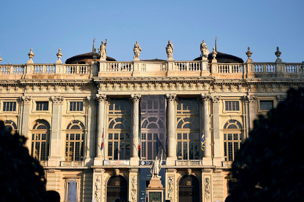 Start your Spanish adventure in Madrid! Visit the lively Plaza Mayor, admire the Opera House, and stroll through the famous San Miguel Market. Relax and soak in the city’s atmosphere.