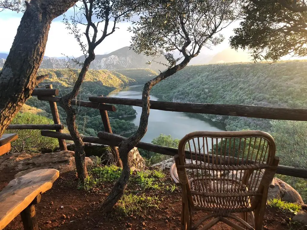 B8 TRAVEL TIP mntxmzas