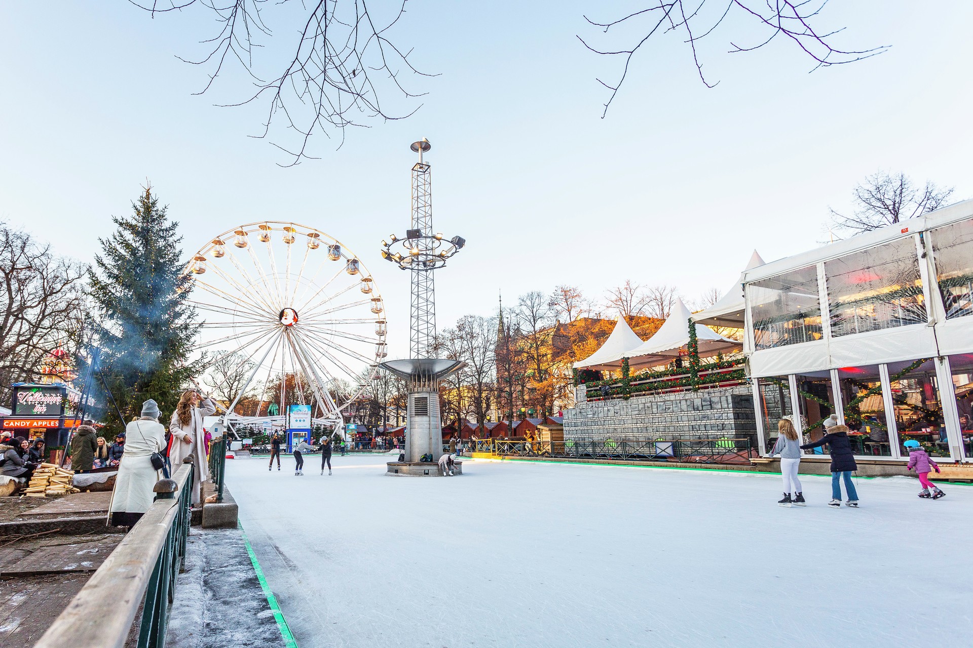 Ferris Wheel in snowy Oslo Christmas market