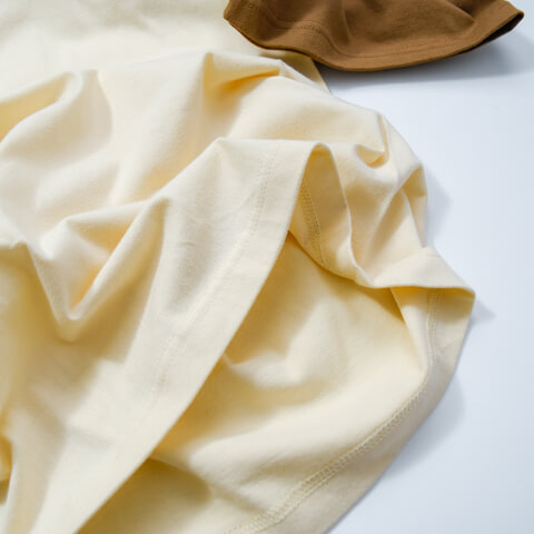 綿100%で柔らかな肌触り ルーズスリーブラグランTシャツ(5.6オンス)