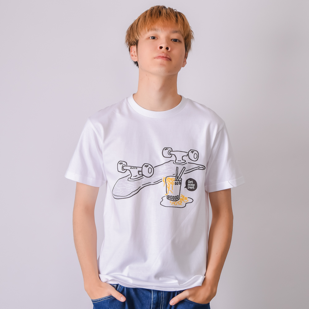 スケボーとヌードル（&yen;3,929）