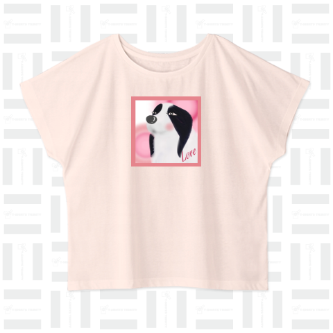 昔のシャンソン歌手の様な犬（レディースTシャツ）|デザインTシャツ