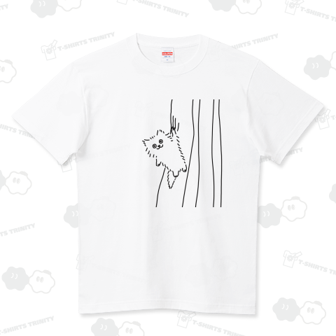 ふわふわ子猫カーテンに引っかかる ハイクオリティーTシャツ(5.6オンス)