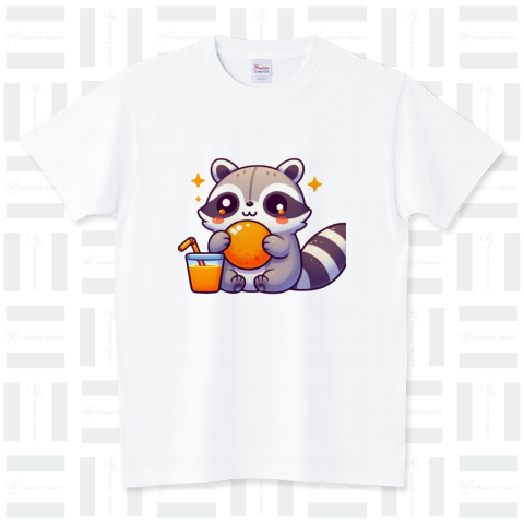 Raccoon eating a mandarin orange(みかんを食べる狸)