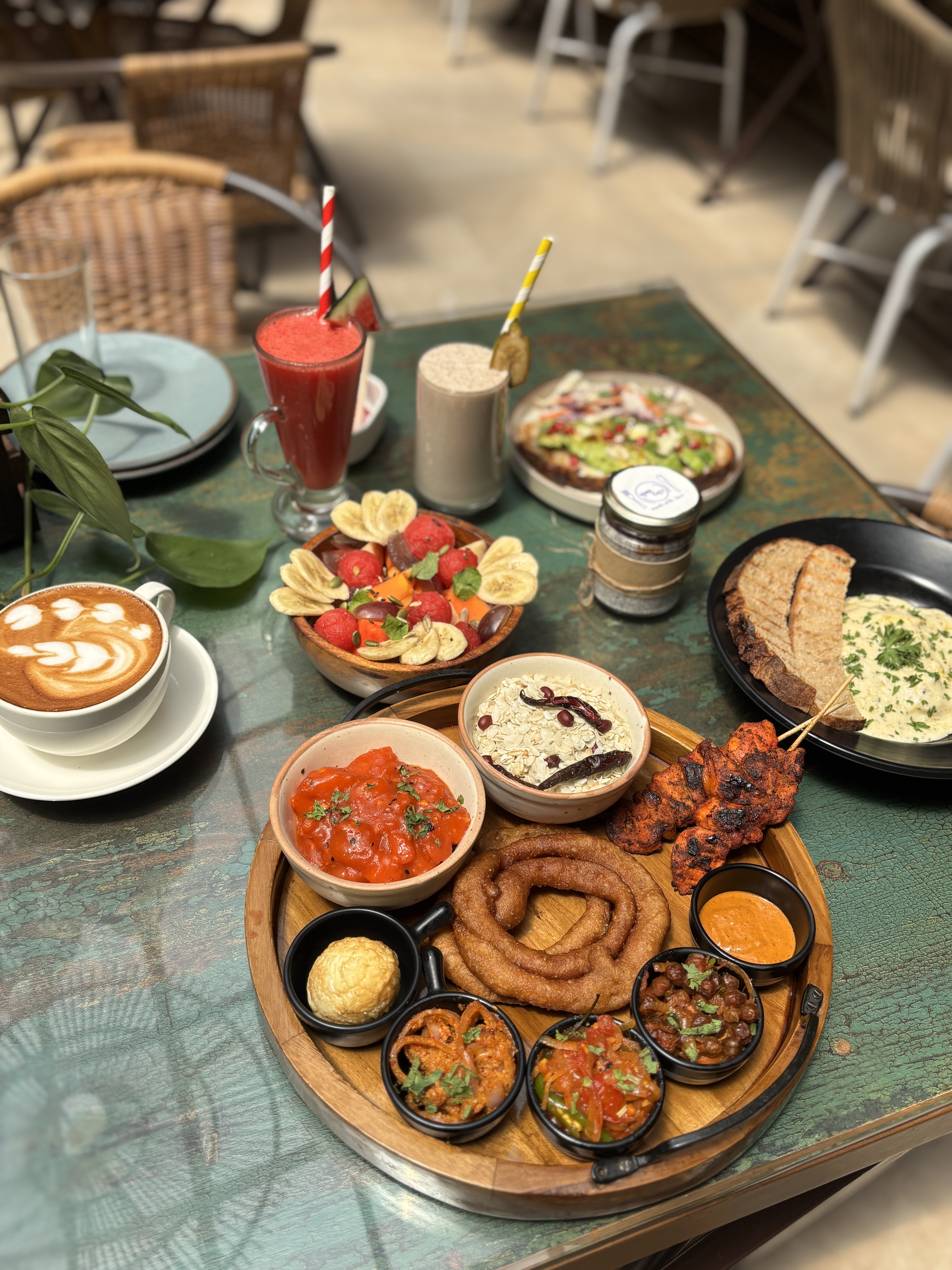 Gorkhe khaja Platter