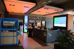 front picture space 020.00.180 Central Hall Shop