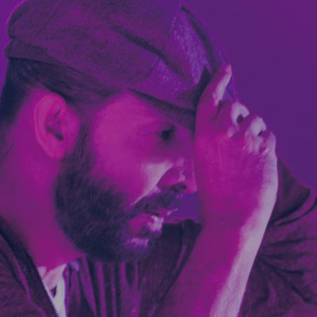 Juan Luis Guerra 4.40