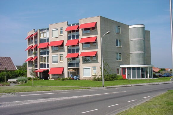  76
