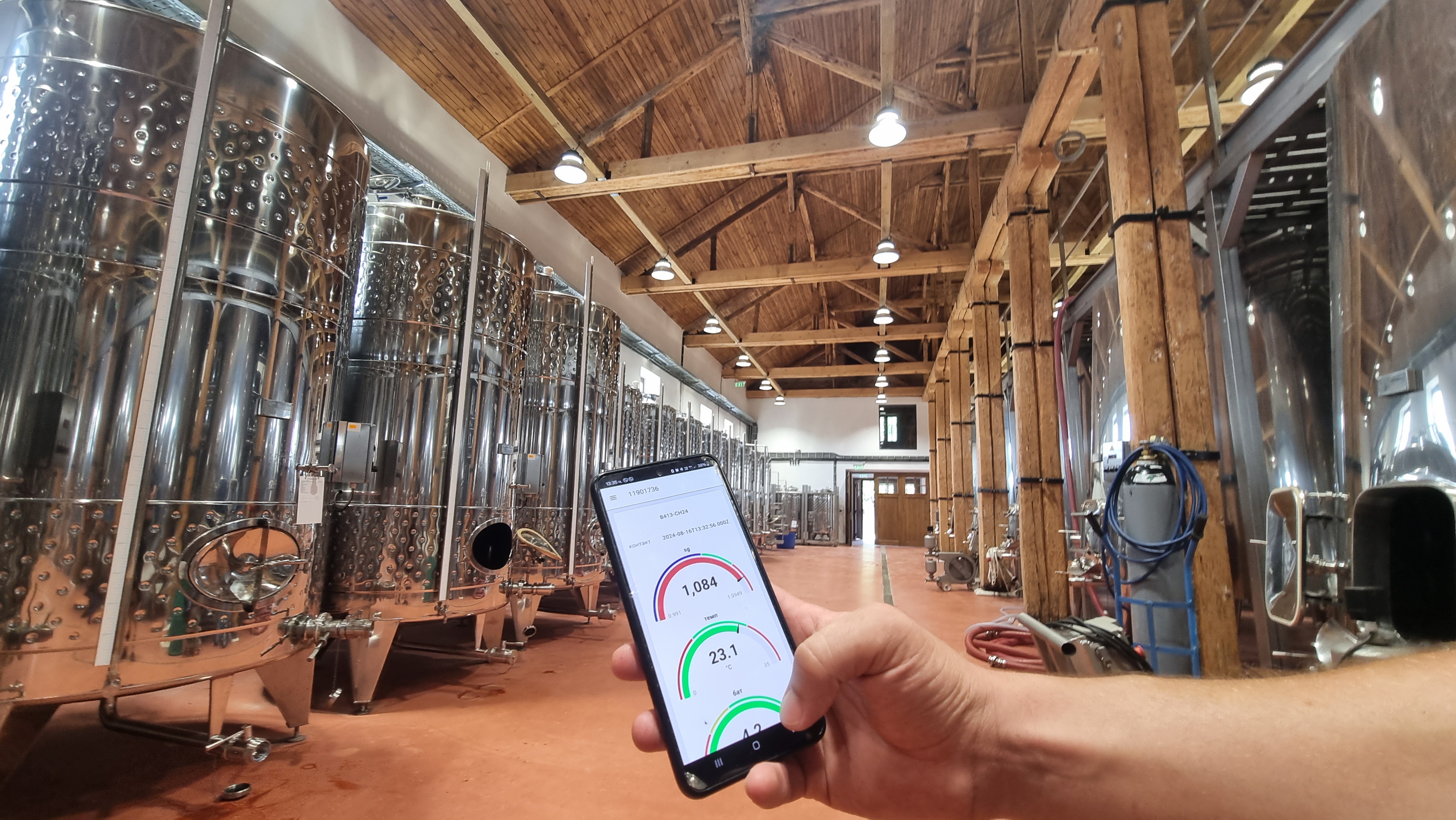 Scepter Inox hardware and AI fermentation dashboard