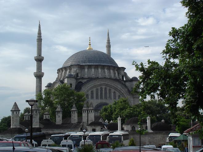 YENI CAMII