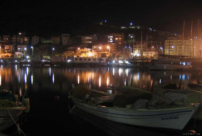 Finike by night