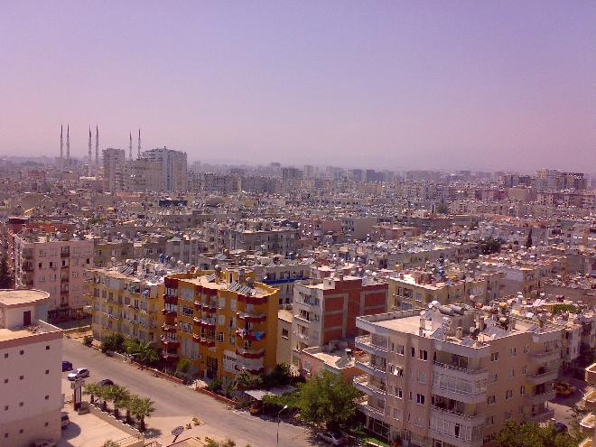 The crowded centre of Mersin