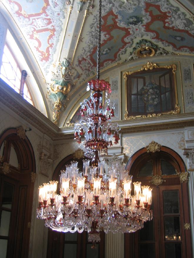 Crystal chandeliers - Dolmabahçe Sarayı