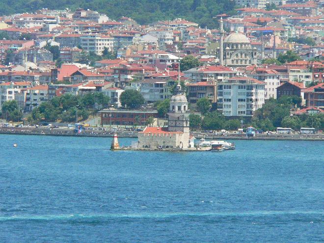 Maiden Tower(Kız kulesi) From Topkapi Palace