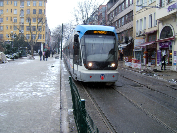The new tram arriving at Sultanahmet station