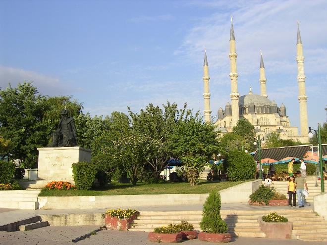 Statue of Mimar Koca Sinan 2