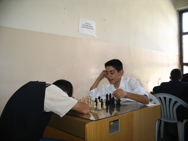 pupils playing chess