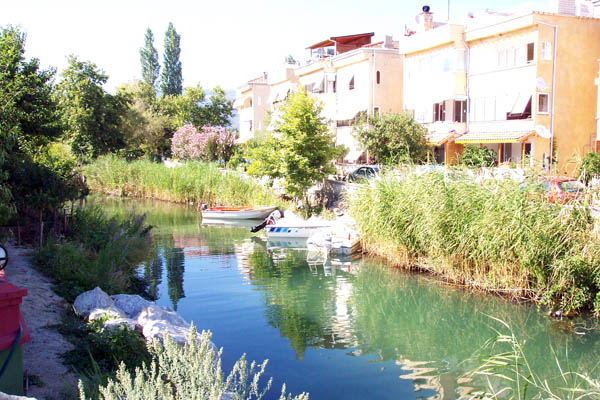 river in Küçükkuyu