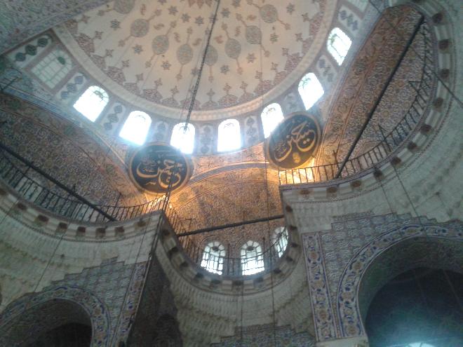 inside Yeni camii