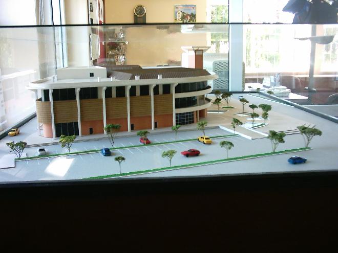 Planned Shopping Centre - A Model