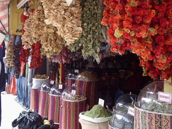 shop with spices