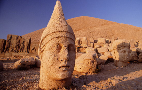 Mount Nemrut statues