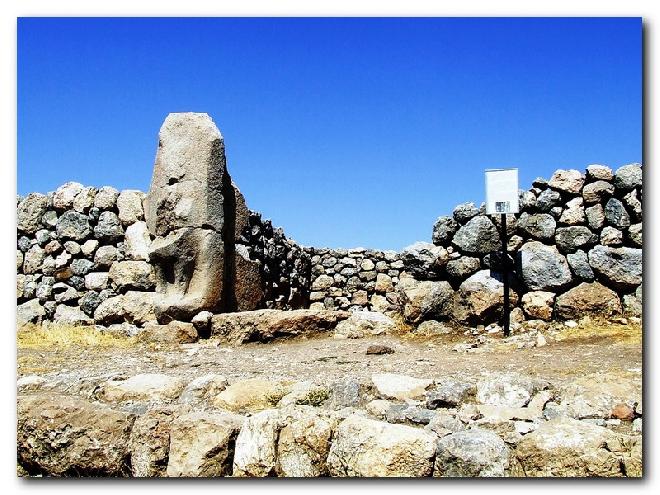 Hattuşaş - The Sphinks Gate