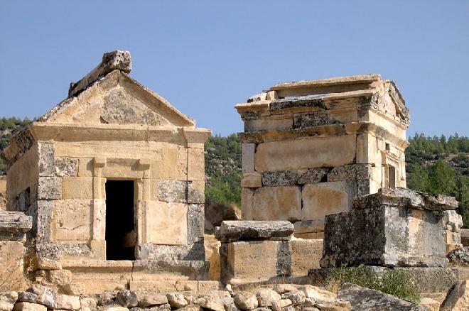 Hierapolis – The necropolis