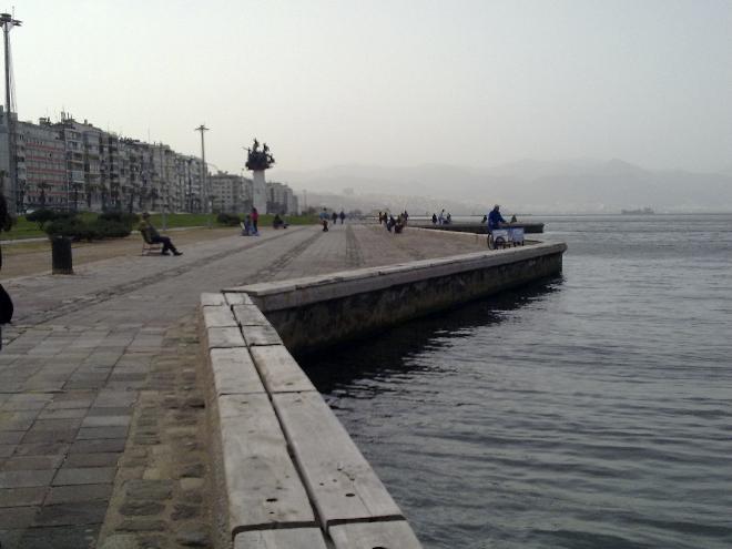 Konak/Kordon (İzmir) 