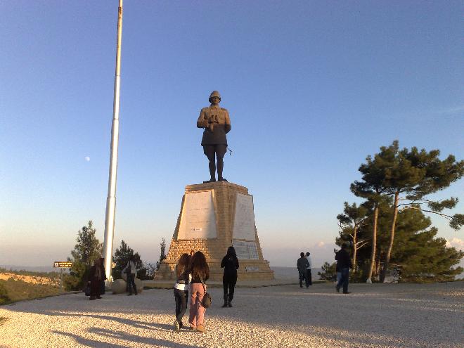 Atatürk Statue by the Çanakkale Memorial