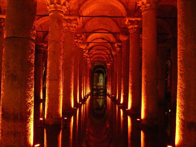 The Basilica Cistern (Yerebatan sarnici) 4