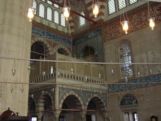 The inside of Selimiye Camii 9