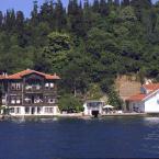 Bosphorus houses