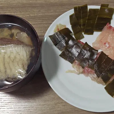 昆布締め、あら汁（潮汁）