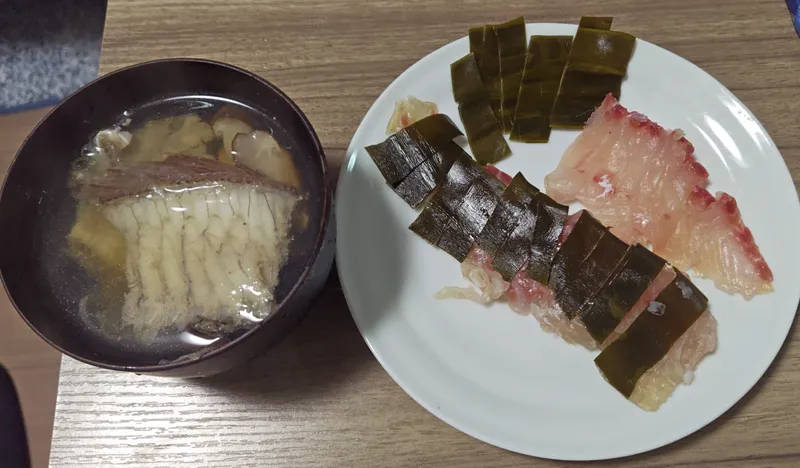 昆布締め、あら汁（潮汁）