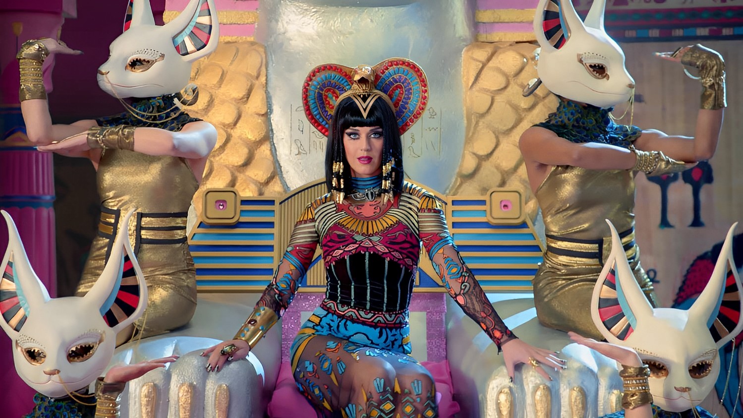 Katy Perry en video Dark Horse