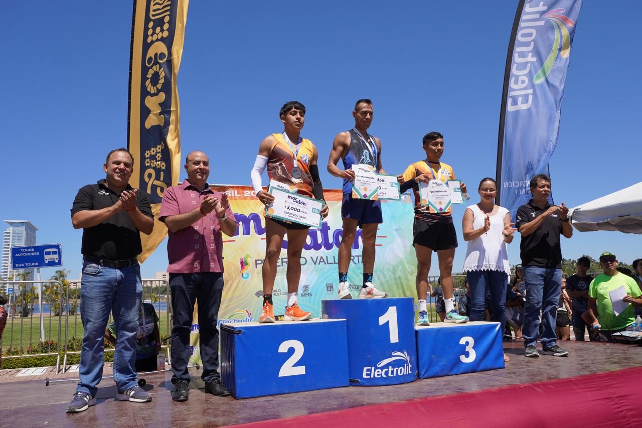 Se celebra con éxito el 5° Maratón Puerto Vallarta