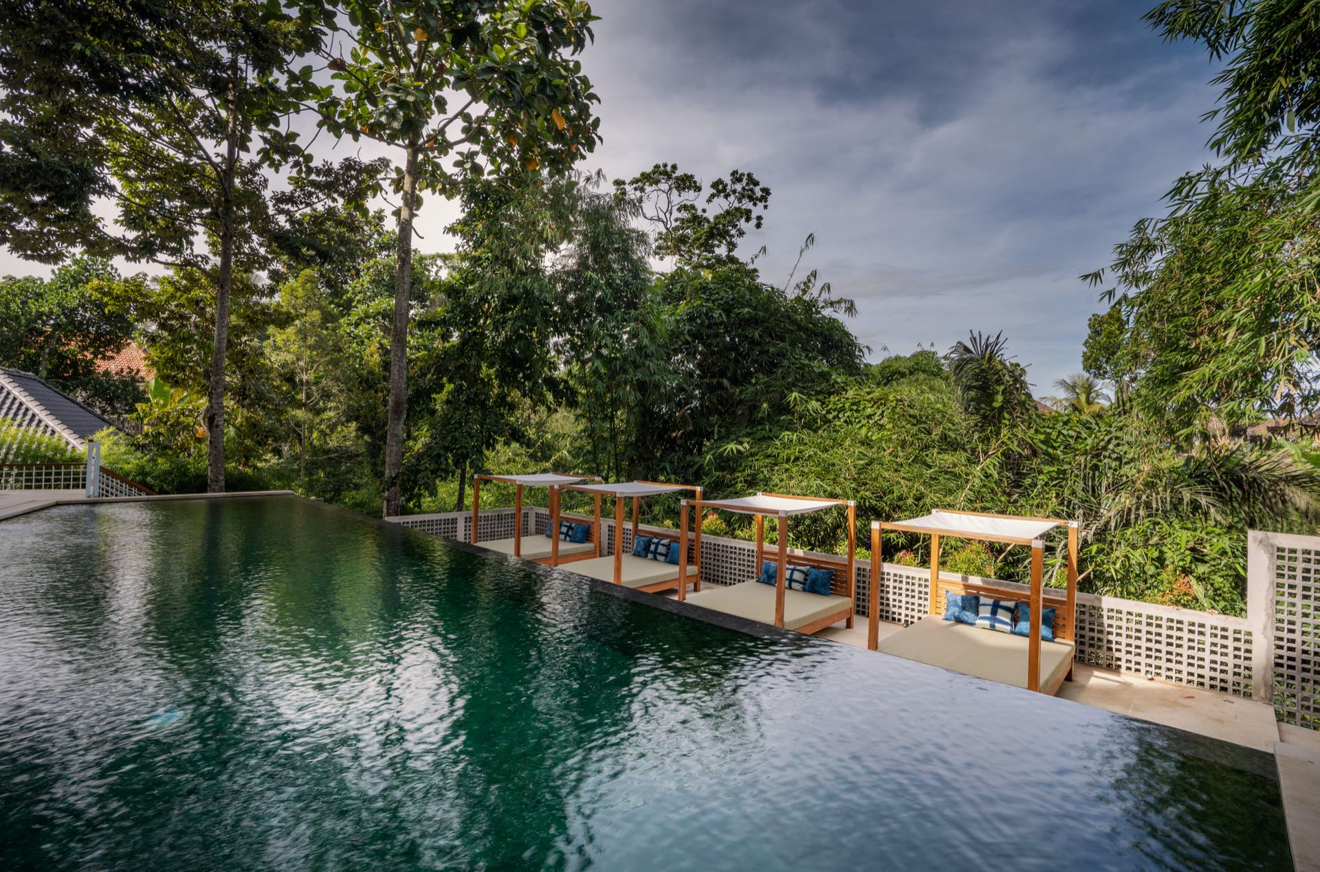 Dinara Ubud